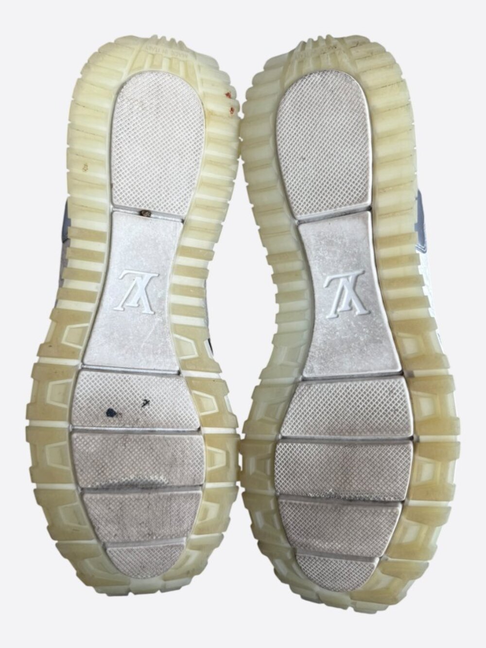Louis Vuitton White & Silver Monogram Taurillon Run Away Sneakers - Picture 7 of 8